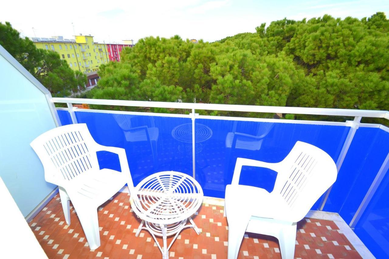 Al Sole Apartment Бибионе Екстериор снимка